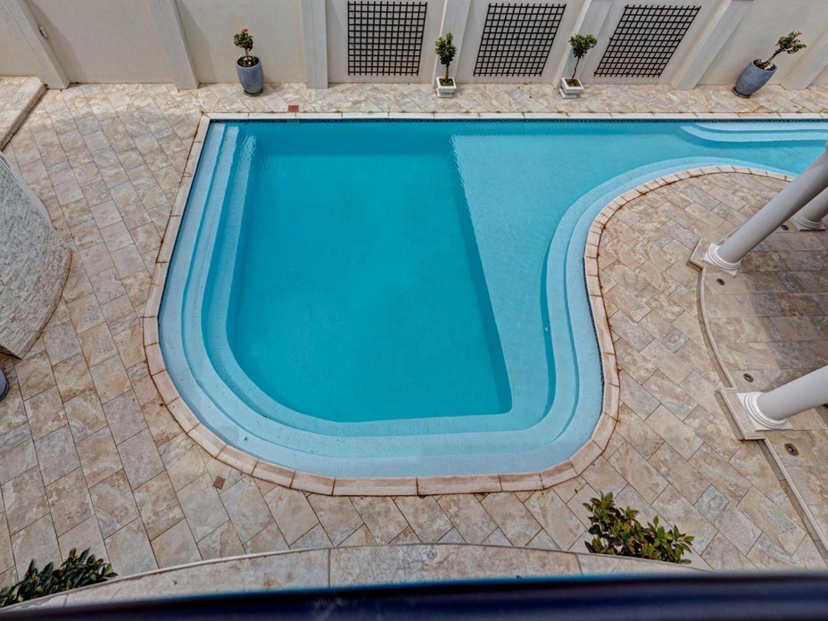 וואלביס ביי Lagoon Suites Guesthouse Cc מראה חיצוני תמונה